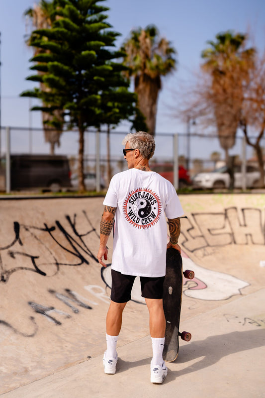 Camiseta SurfJaws Wild Crew – Tribu Salvaje Urbana