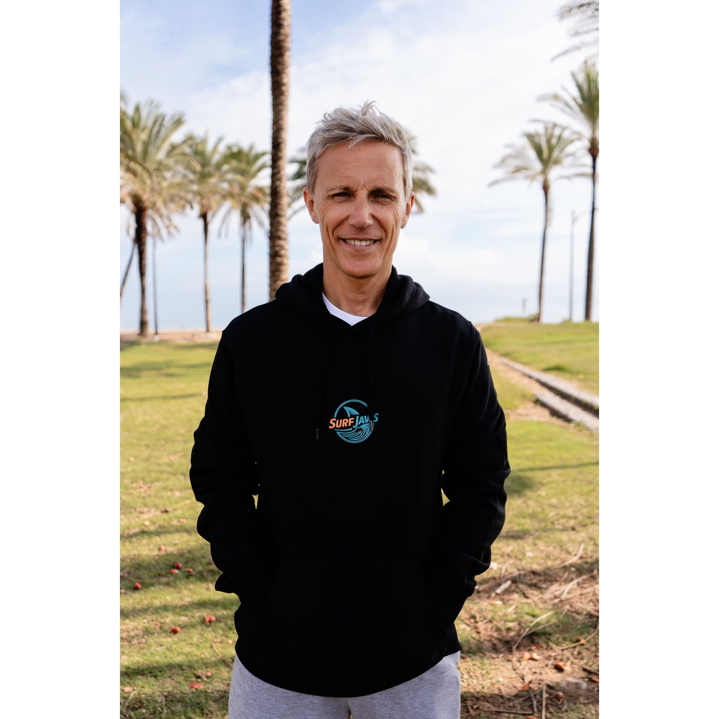 Sudadera SurfJaws "Maui" - Espíritu del Surf en Hawai